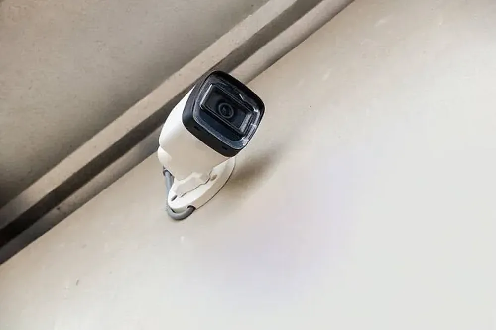 Εξωτερική κάμερα bullet κάτω από μαρκίζα